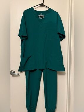 Emerald Green Medical Scrub Set